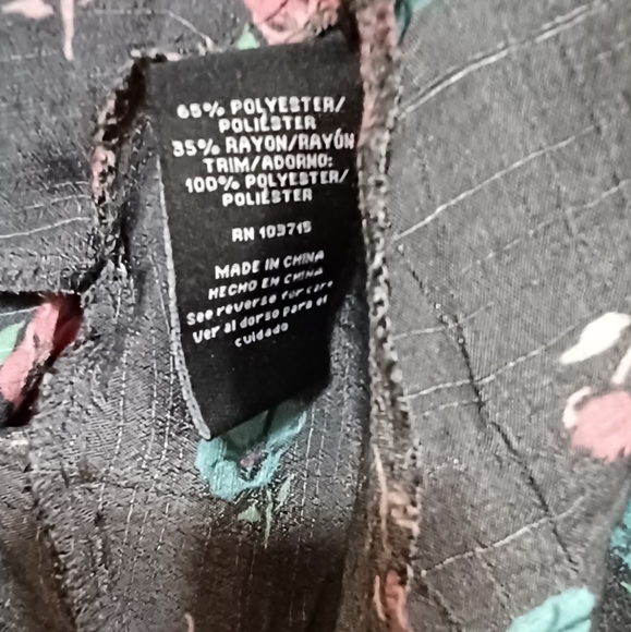 🌹Zac & Rachel floral peplum sleeveless blouse🌹 - Picture 7 of 7